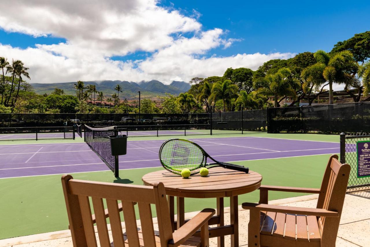 The Whaler Resort Lahaina Exterior photo
