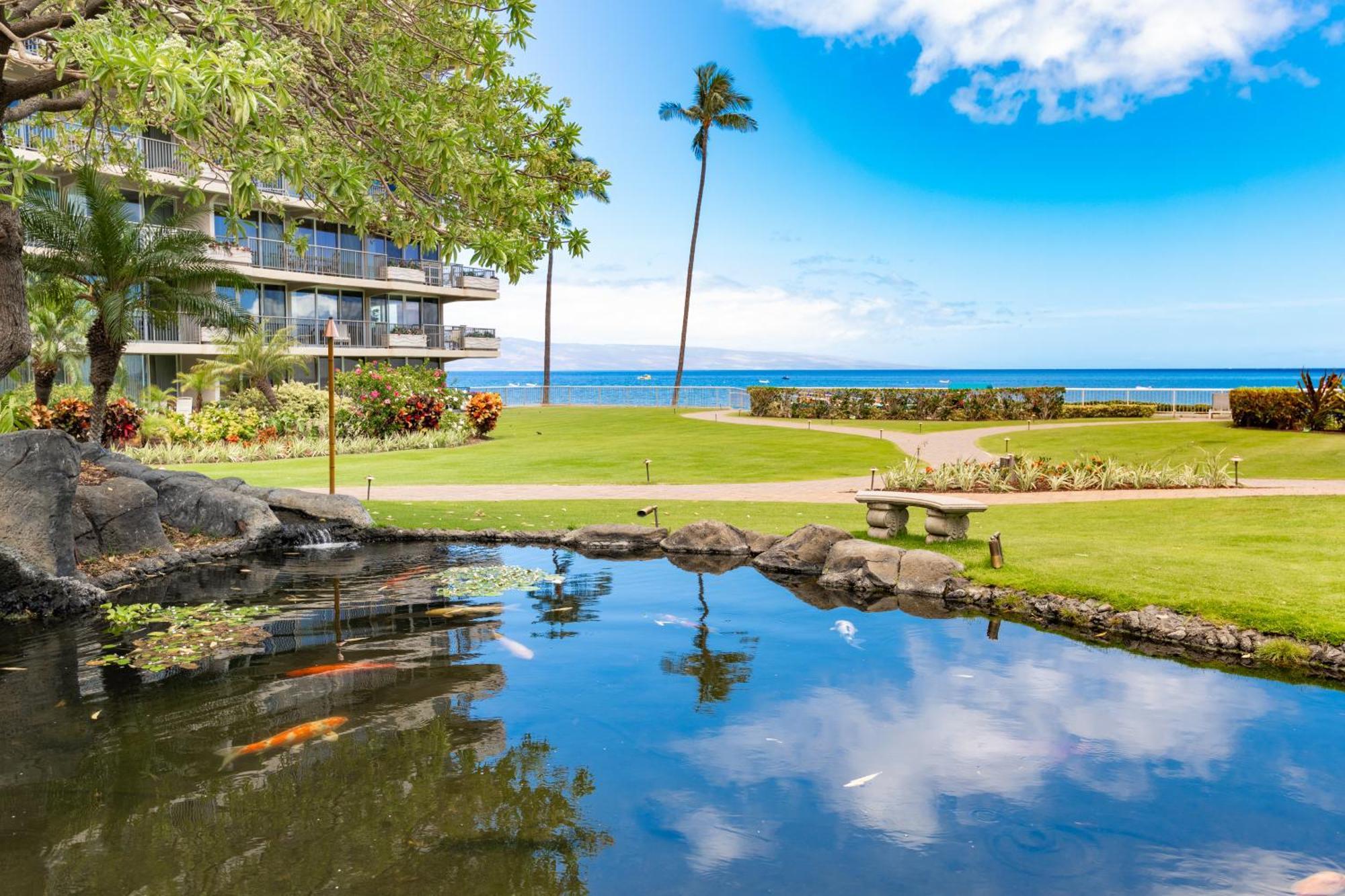 The Whaler Resort Lahaina Exterior photo